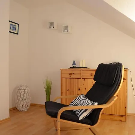 2-zi-ferienwohnung-mueritzblick-direkt-am-seeufer-perfekte-lage-barrierefrei * Waren (Mueritz)