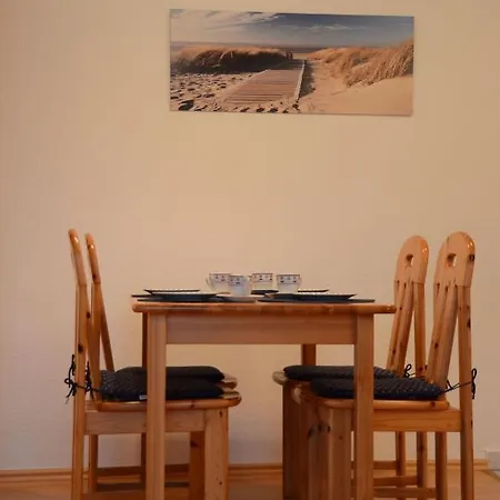 Apartmán 2-zi-ferienwohnung-mueritzblick-direkt-am-seeufer-perfekte-lage-barrierefrei Waren (Mueritz)