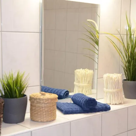2-zi-ferienwohnung-mueritzblick-direkt-am-seeufer-perfekte-lage-barrierefrei Apartmán Waren (Mueritz)
